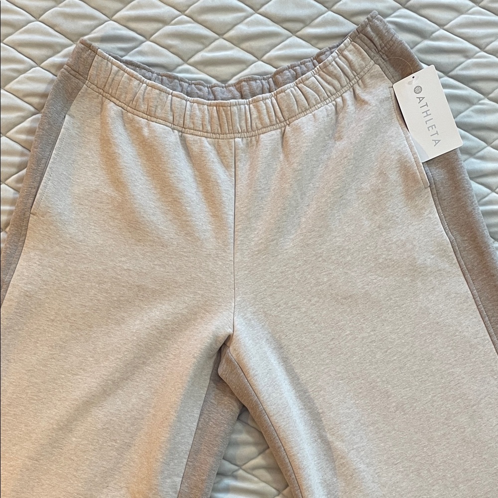 Athleta Women’s Wide Leg Heather Light Gray Pull-On Forever Fleece Sweats - NWT